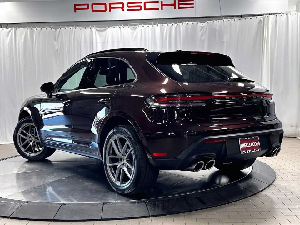 2026 Porsche Macan T - Photo 23
