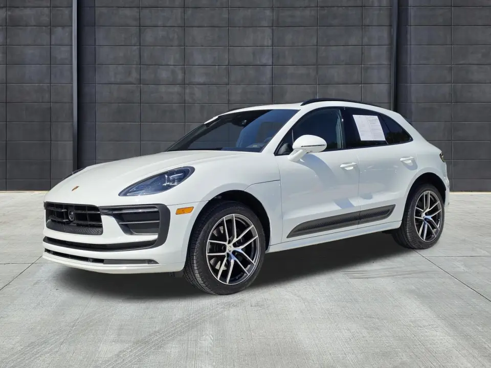 2025 Porsche Macan T - Photo 7