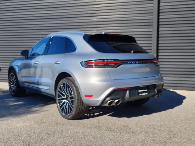 2026 Porsche Macan S - Photo 18