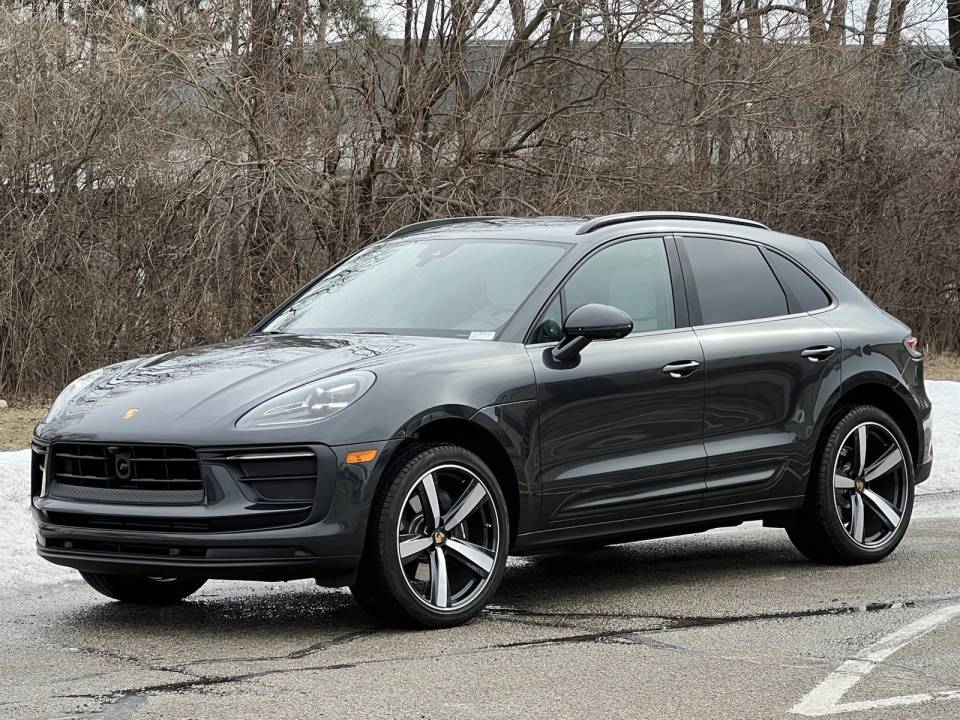 2025 Porsche Macan