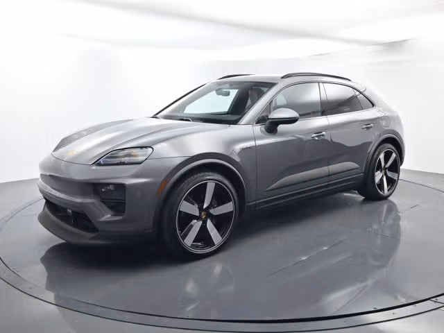 Used 2025 Porsche Macan Base with VIN WP1AD2XA2SL077498 for sale in West Palm Beach, FL