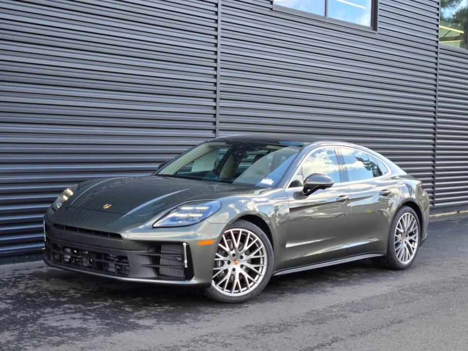 2026 Porsche Panamera