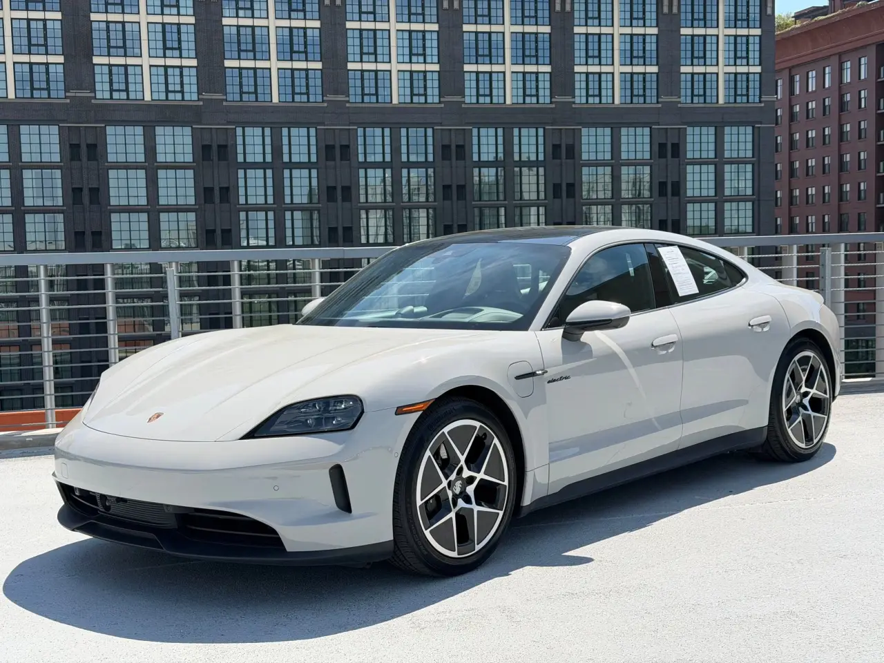 2025 Porsche Taycan Base - Photo 8
