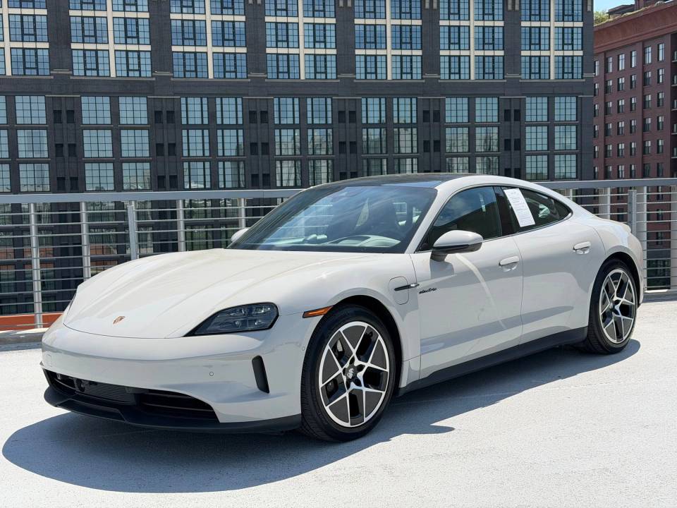 2025 Porsche Taycan