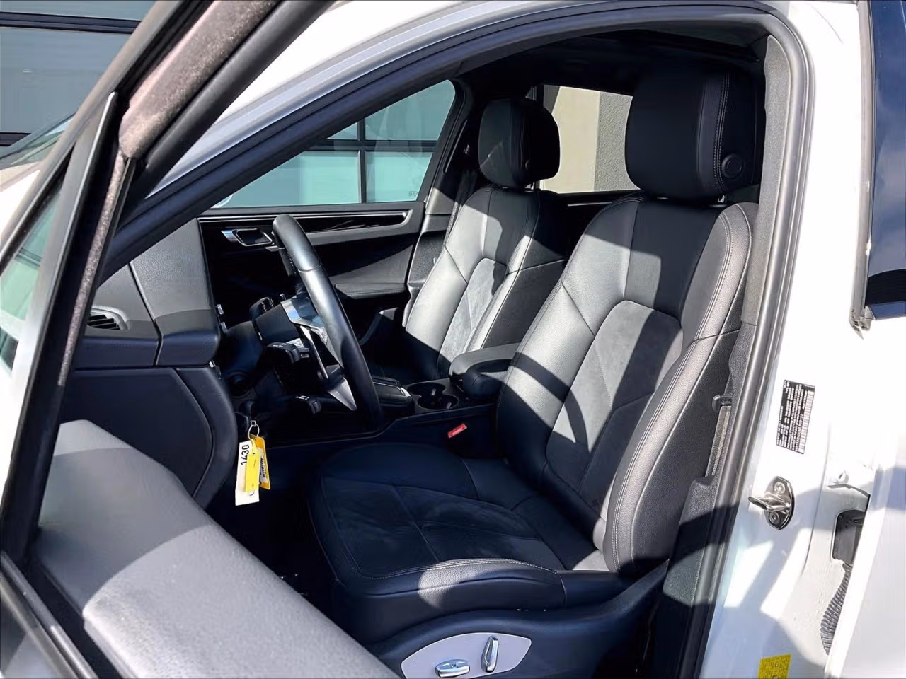 2021 Porsche Macan Base - Photo 36