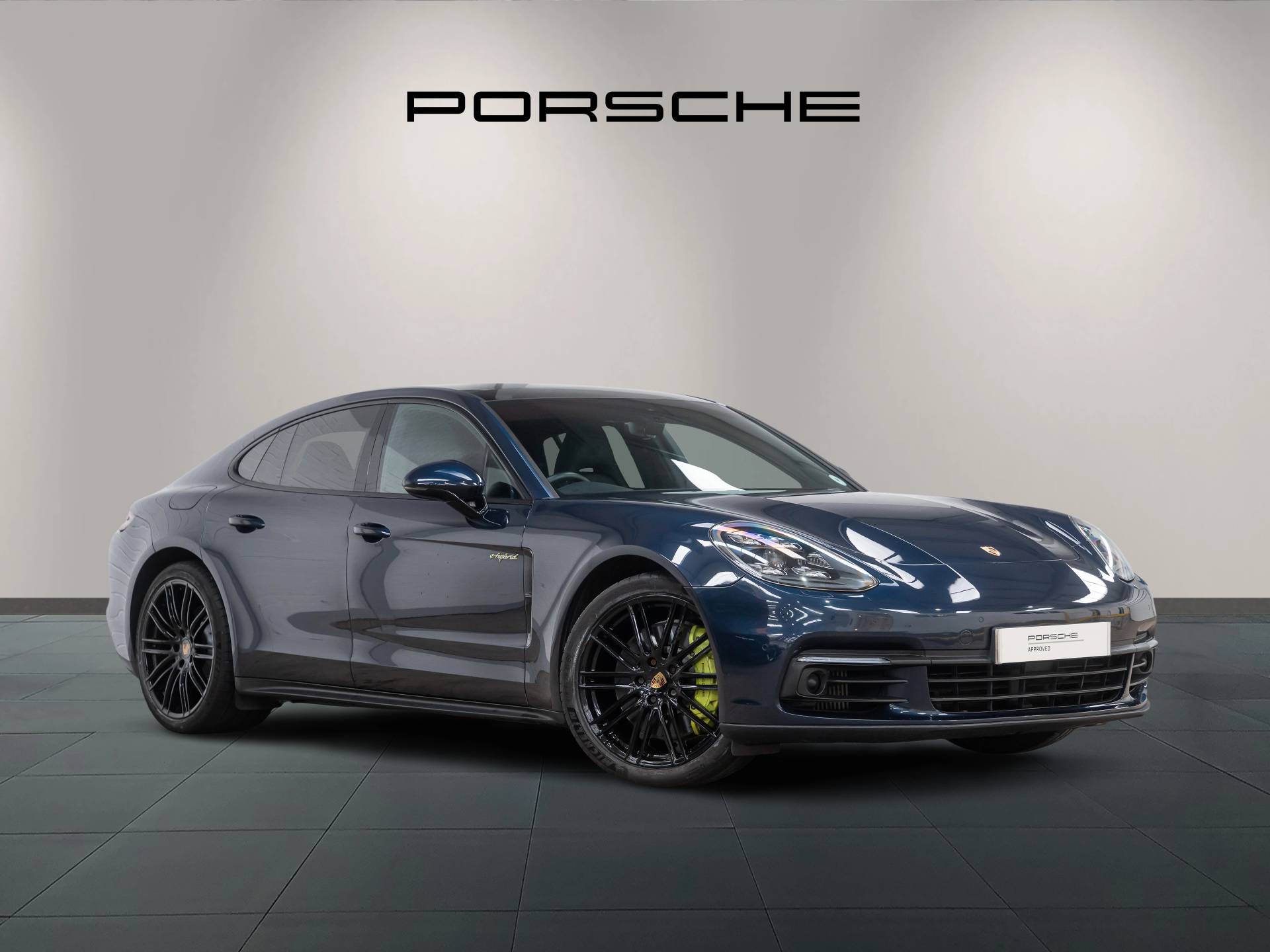 Panamera 4 E-Hybrid, photo 1 of 54