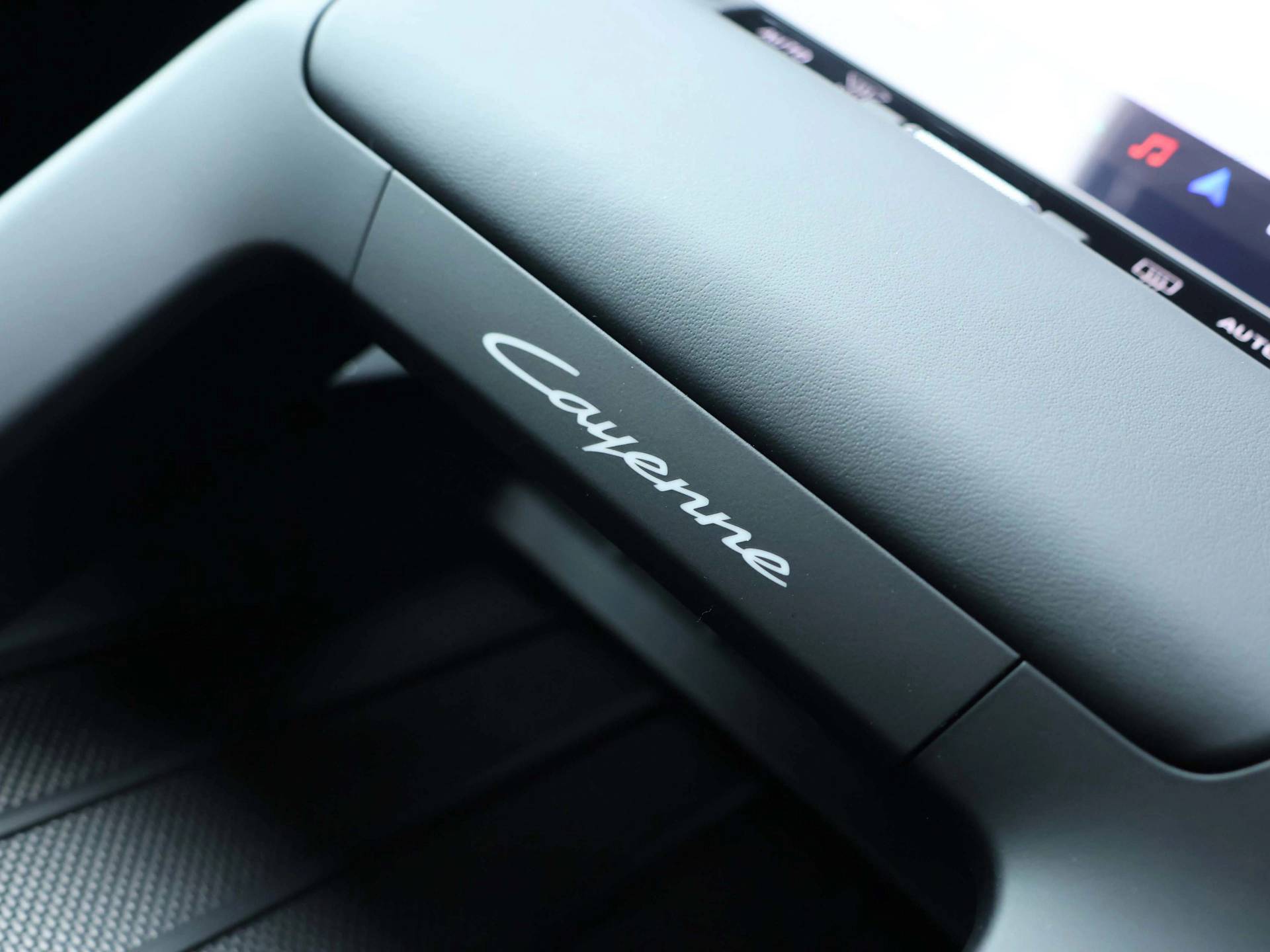 Cayenne Electric Coupé, photo 32 of 32