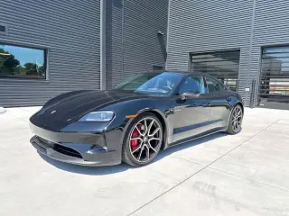 2025 Porsche Taycan 4S