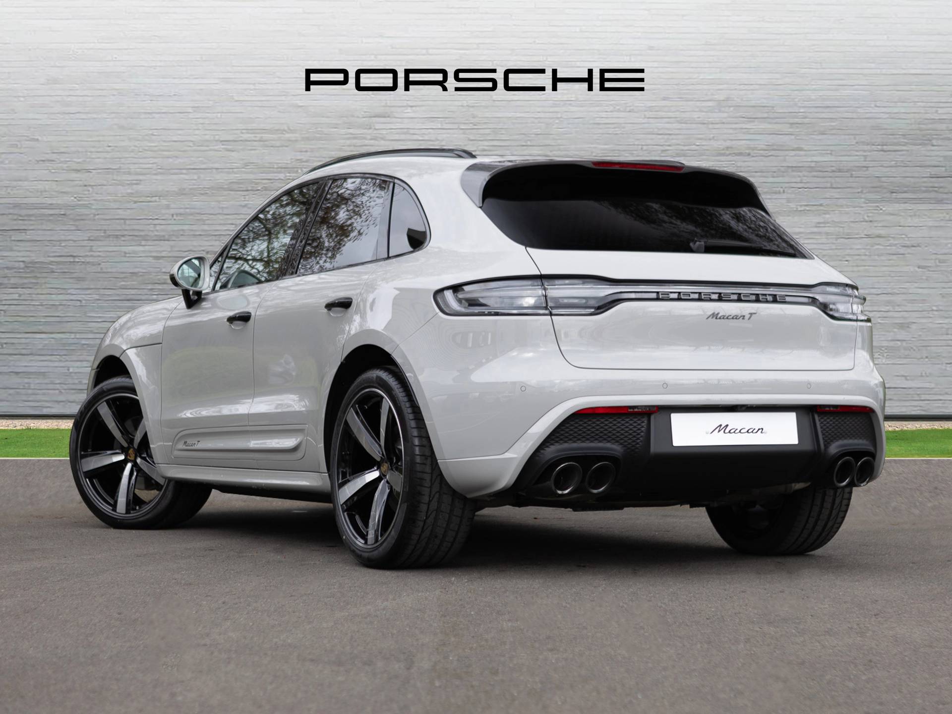 Macan T, photo 2 of 45