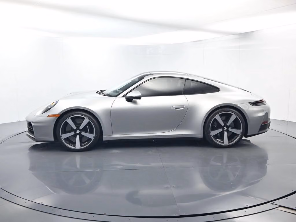 2025 Porsche 911 S - Photo 12