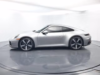 2025 Porsche 911 S - Photo 9