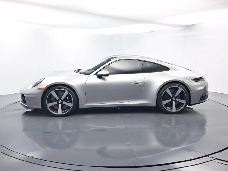 2025 Porsche 911 S - Photo 11