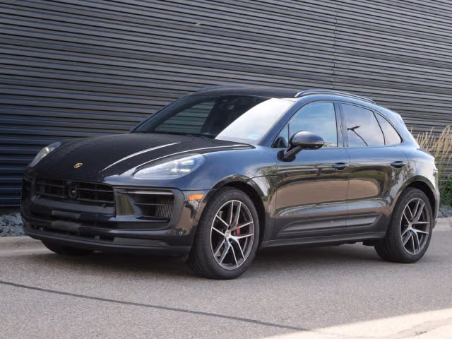 Used 2022 Porsche Macan S with VIN WP1AG2A51NLB23686 for sale in Maplewood, Minnesota