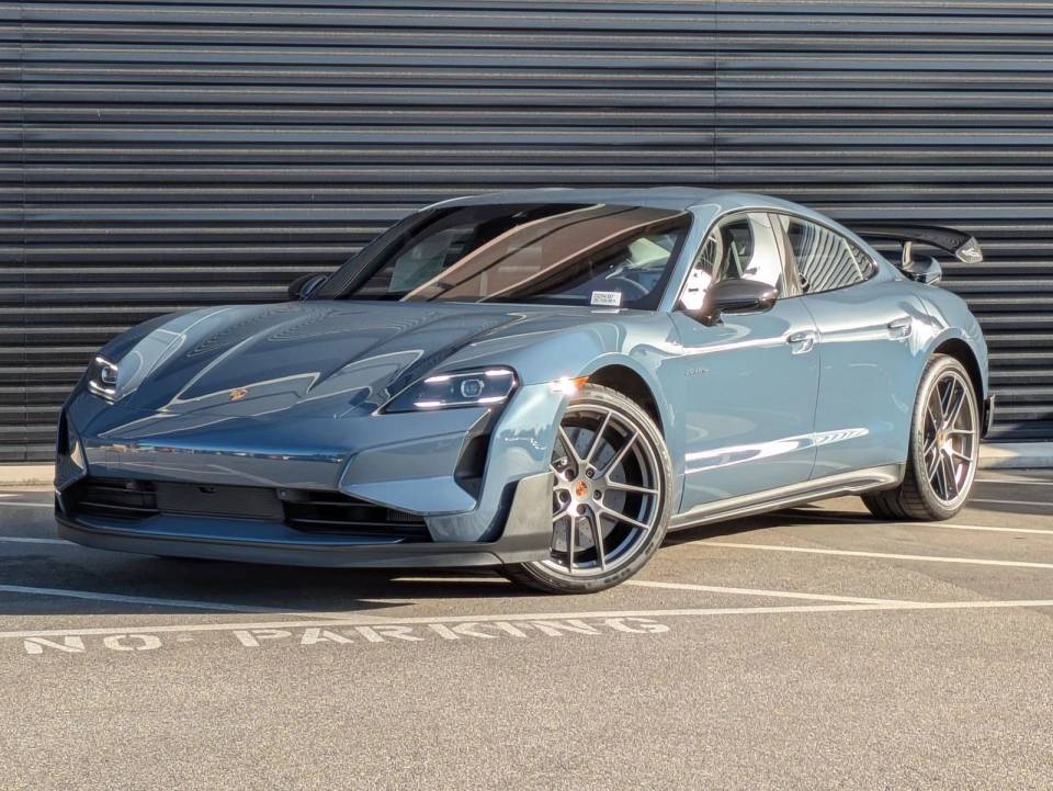 2025 Porsche Taycan