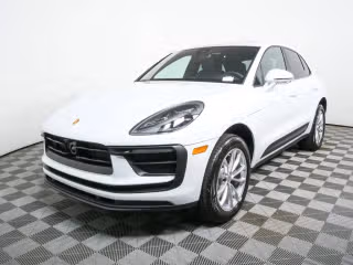 2026 Porsche Macan's photo
