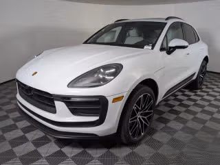 2026 Porsche Macan's photo