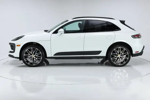2026 Porsche Macan Base - Photo 14