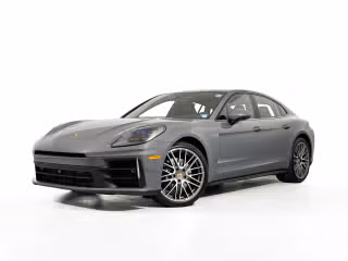 2025 Porsche Panamera 4's photo