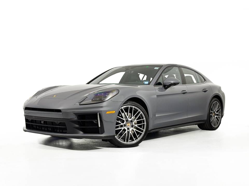 2025 Porsche Panamera Base
