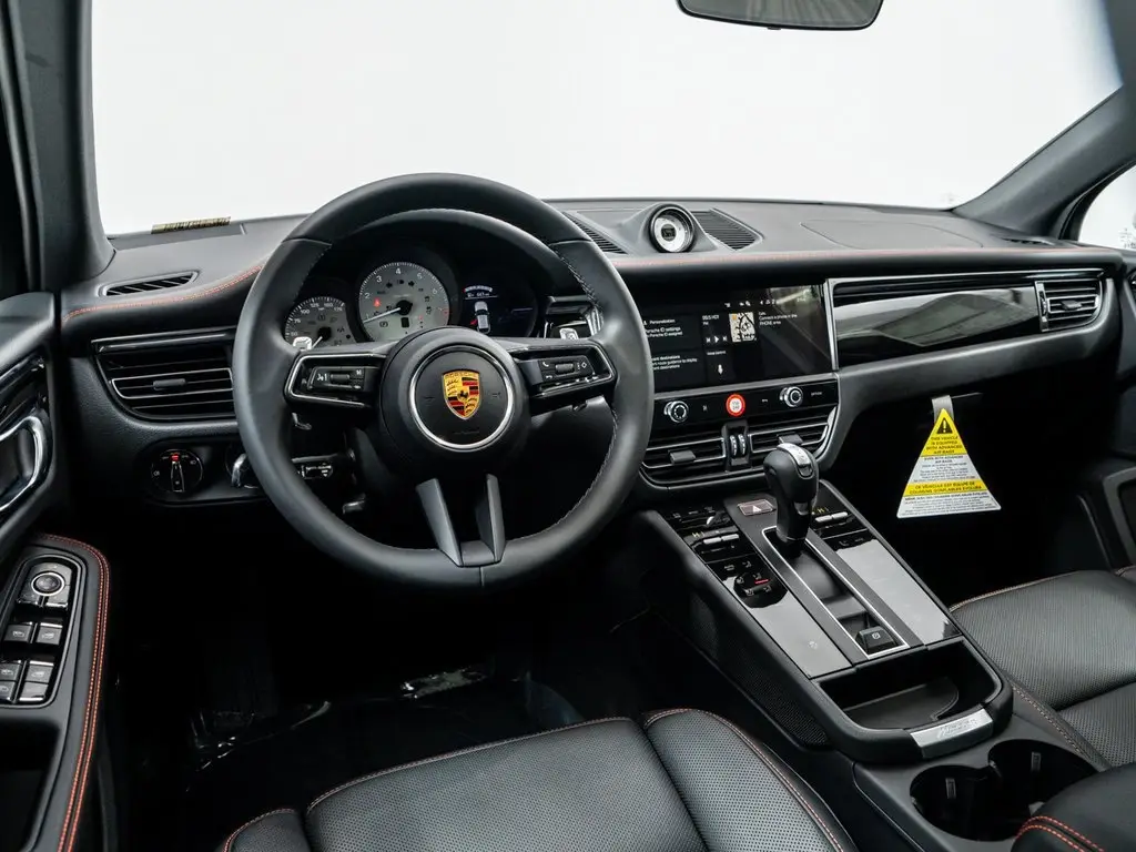 2026 Porsche Macan Base - Photo 32
