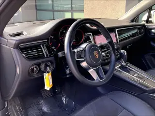 2021 Porsche Macan Base - Photo 29