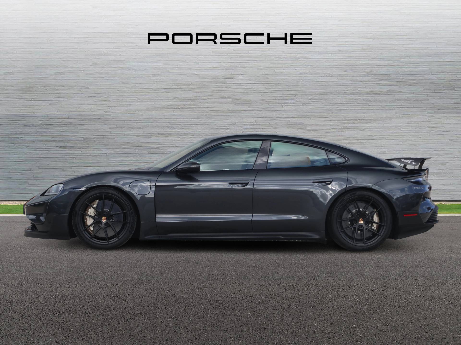 Taycan Turbo GT, photo 2 of 40