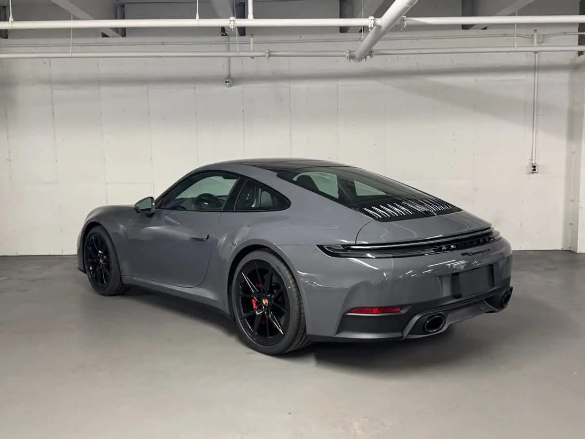 2026 Porsche 911 S - Photo 24