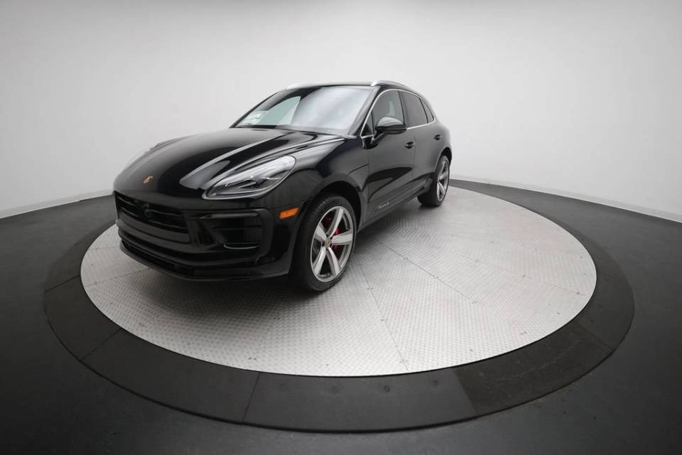 2026 Porsche Macan S