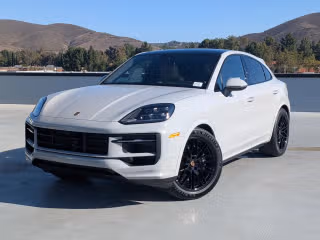 2026 Porsche Cayenne -'s photo
