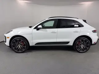 2026 Porsche Macan S - Photo 13