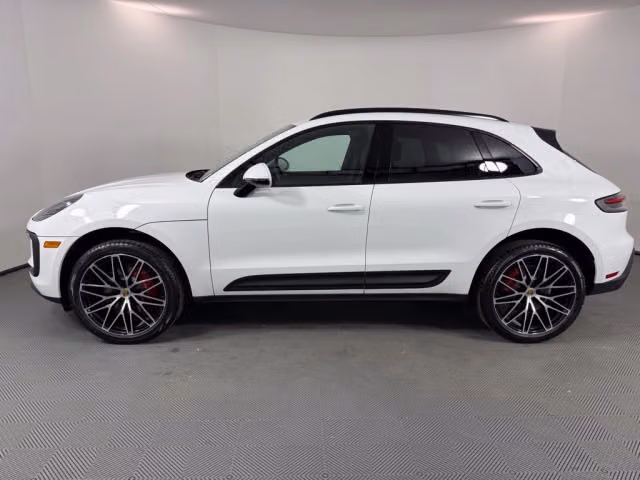 2026 Porsche Macan S - Photo 10