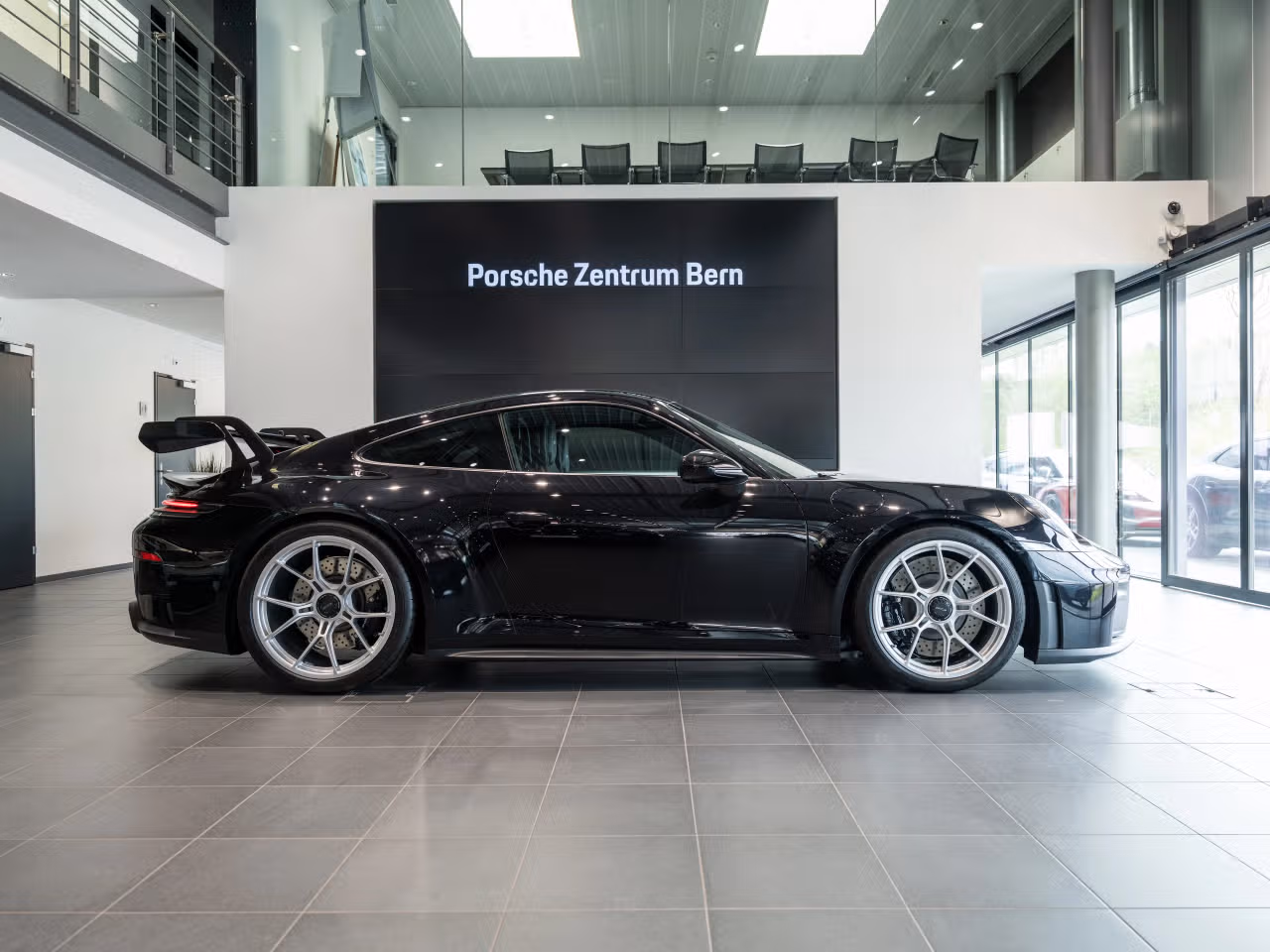 Visualizza 2026 Porsche 911 GT3, Esterno, Nero Jet metallizzato, 2 nella galleria