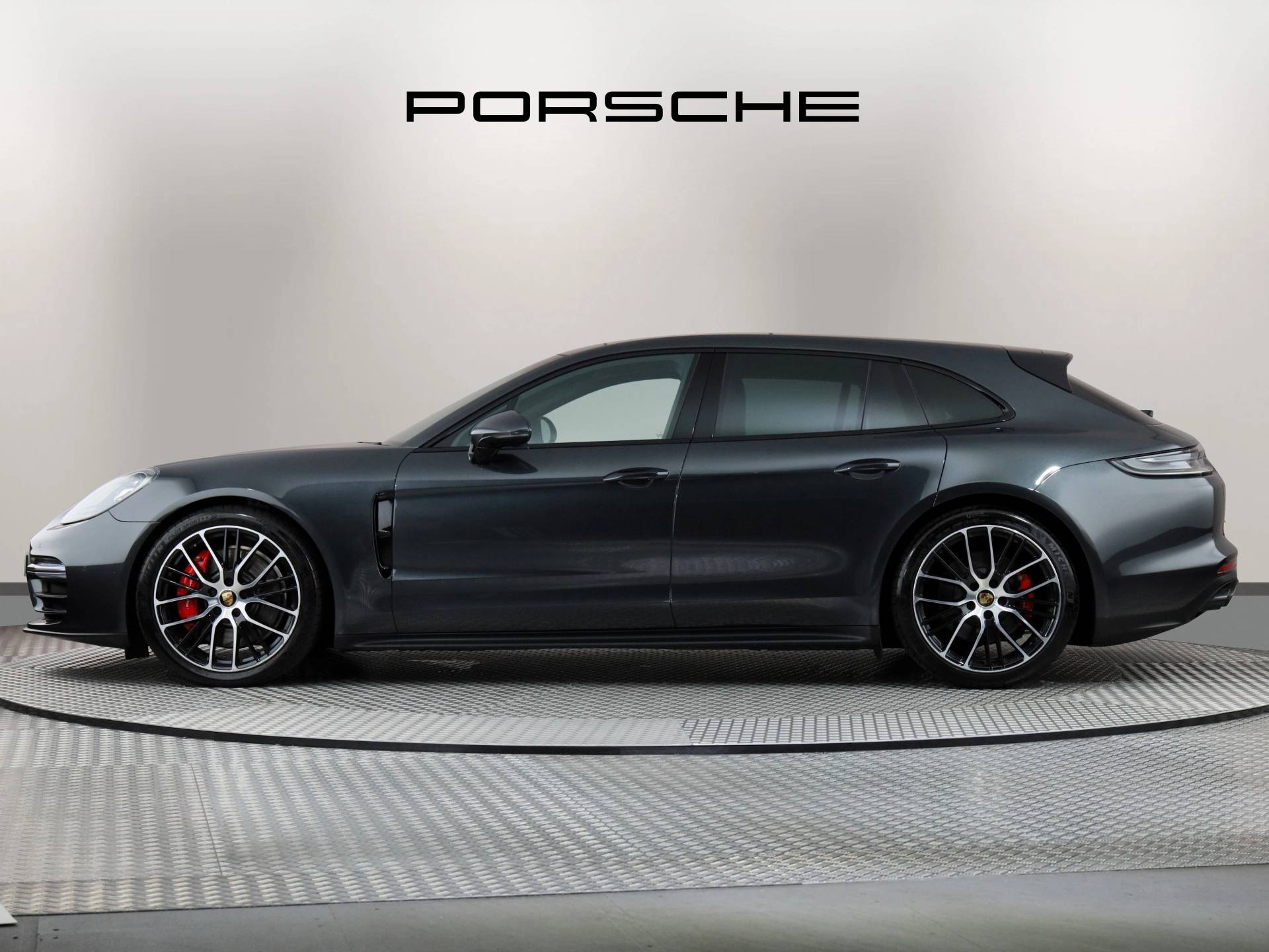 Panamera GTS Sport Turismo, photo 2 of 38