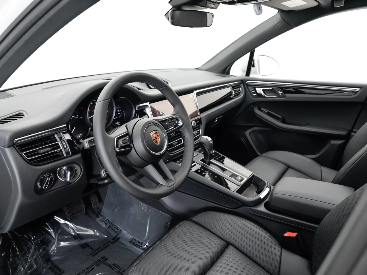 2025 Porsche Macan - Photo 32