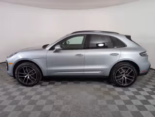 2025 Porsche Macan - Photo 9