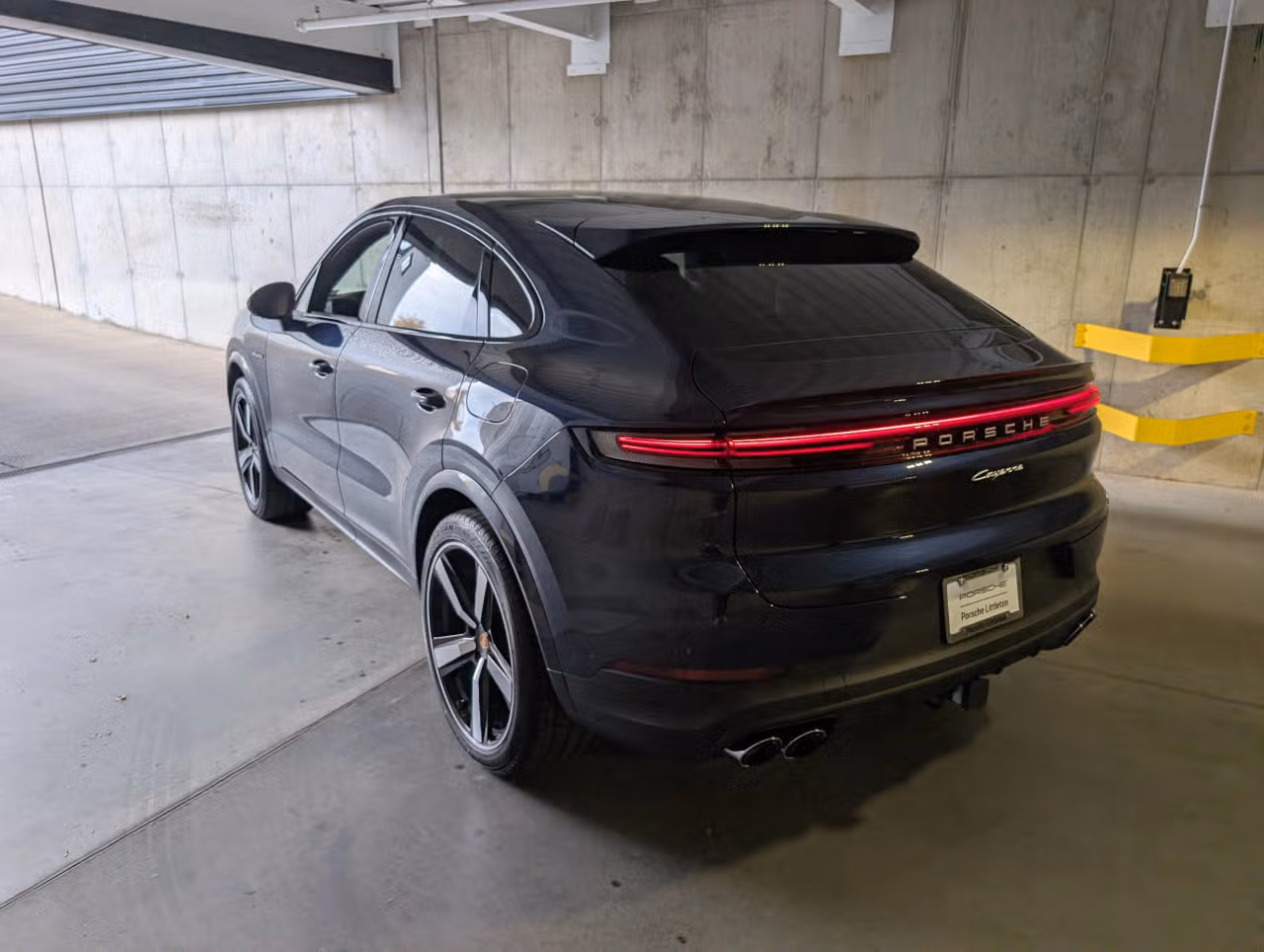 2026 Porsche Cayenne Coup E-Hybrid - Photo 20