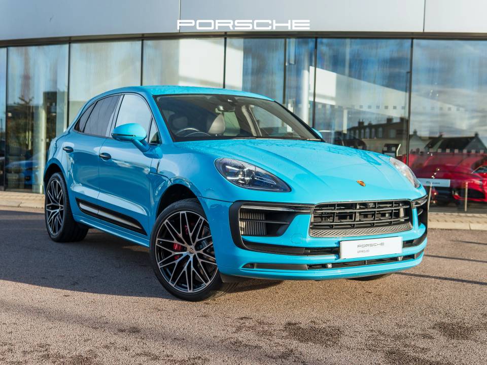 2022 Porsche Macan