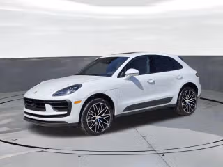 2026 Porsche Macan -'s photo