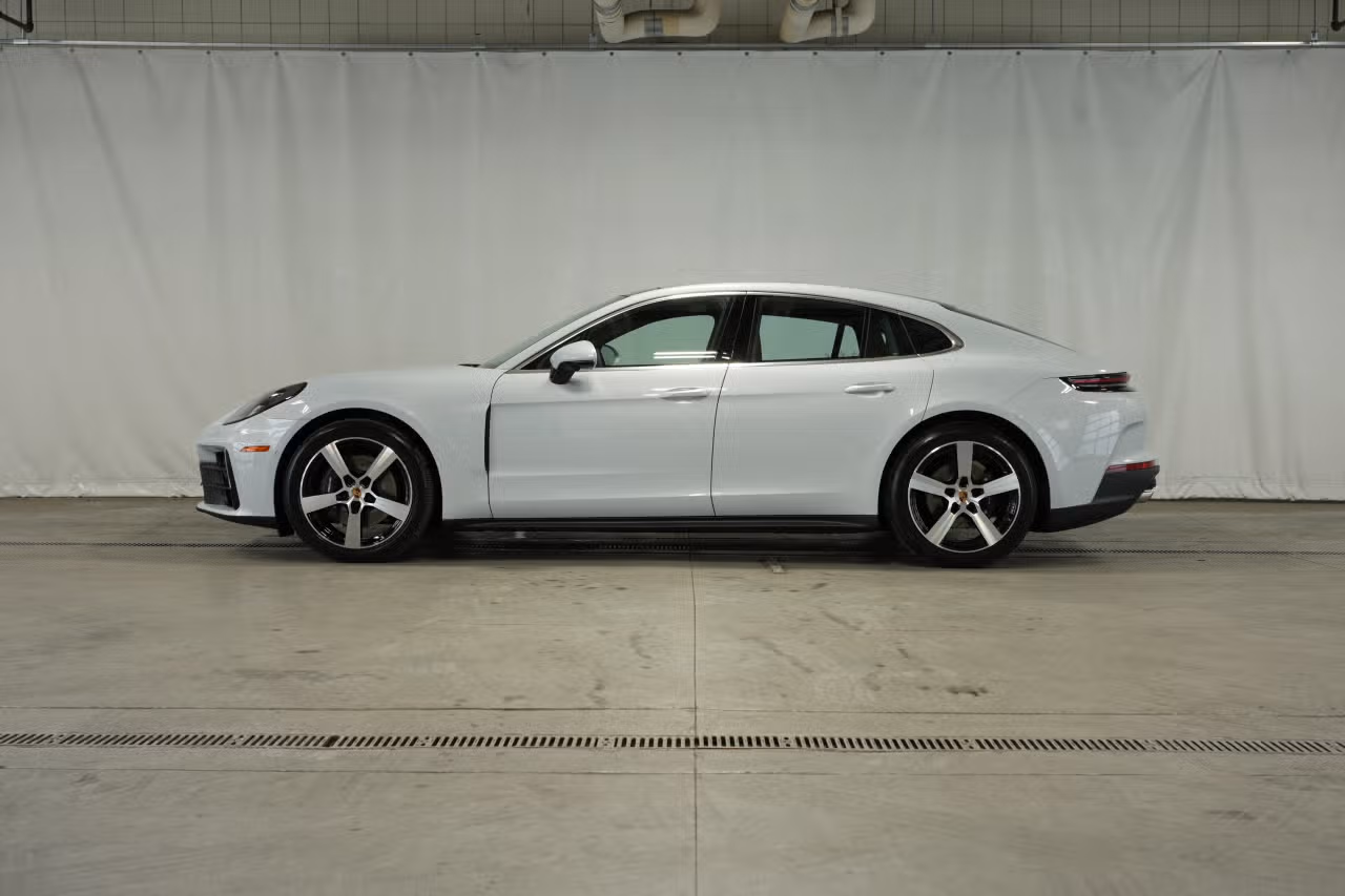 2025 Porsche Panamera Base - Photo 12