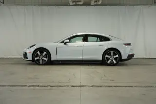 2025 Porsche Panamera Base - Photo 13