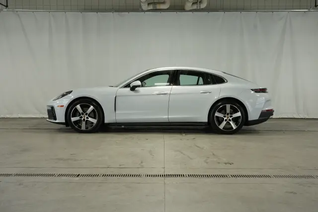 2025 Porsche Panamera Base - Photo 14