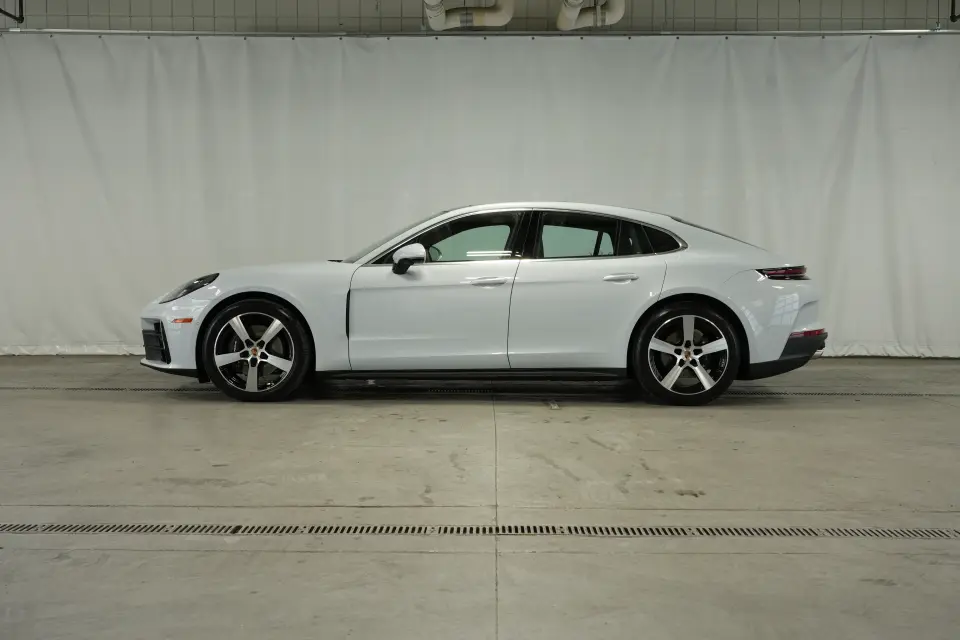 2025 Porsche Panamera Base - Photo 15