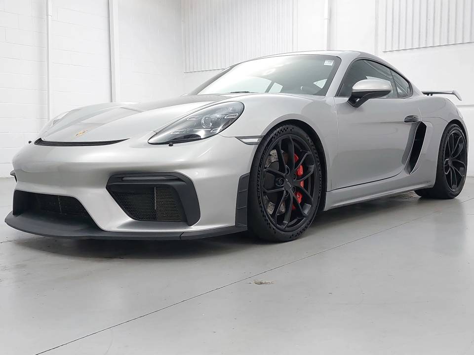 2022 Porsche 718 GT4