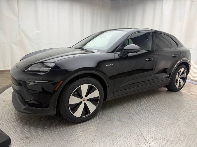 2026 Porsche Macan 4 Electric