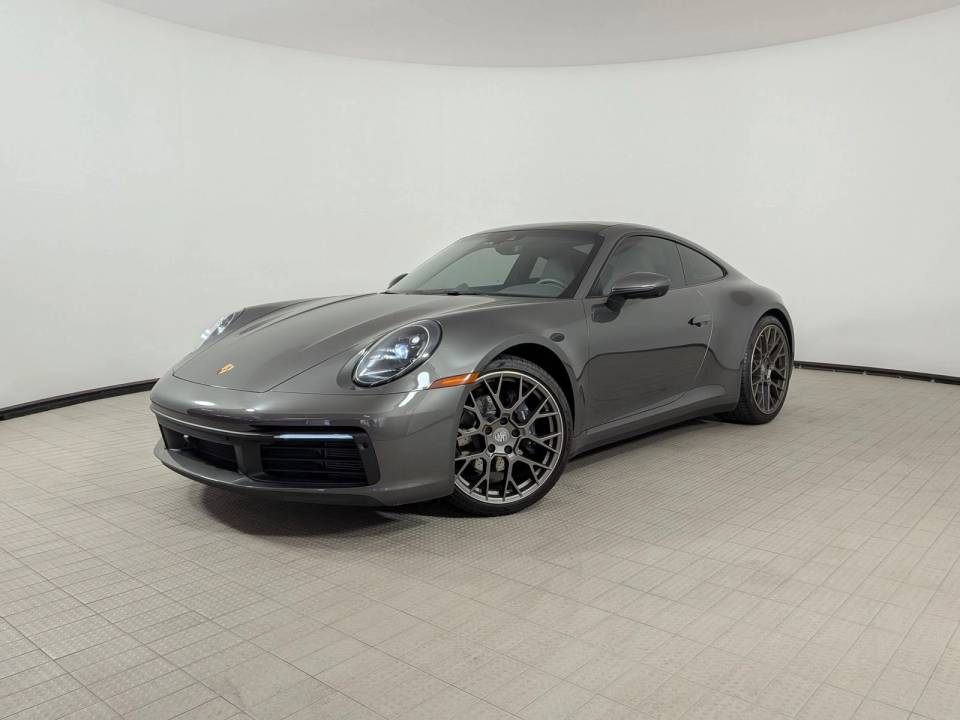 2022 Porsche 911 Carrera RWD photo