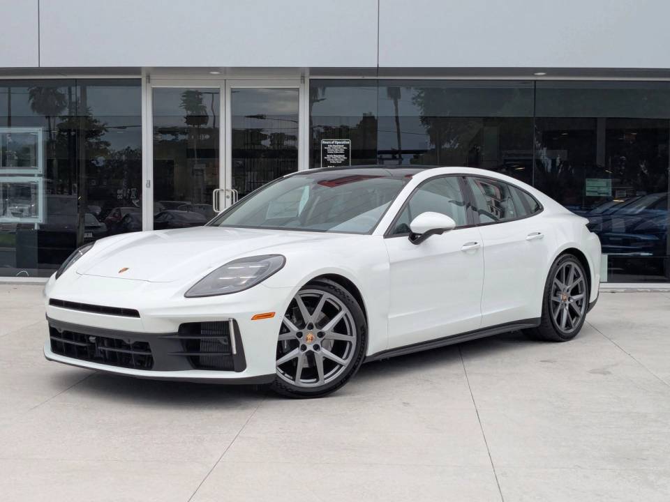 2025 Porsche Panamera