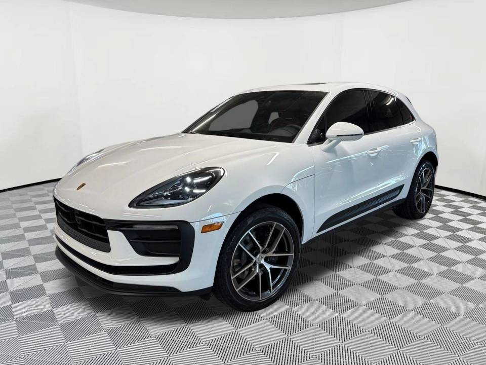 2026 Porsche Macan