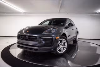 2024 Porsche Macan's photo