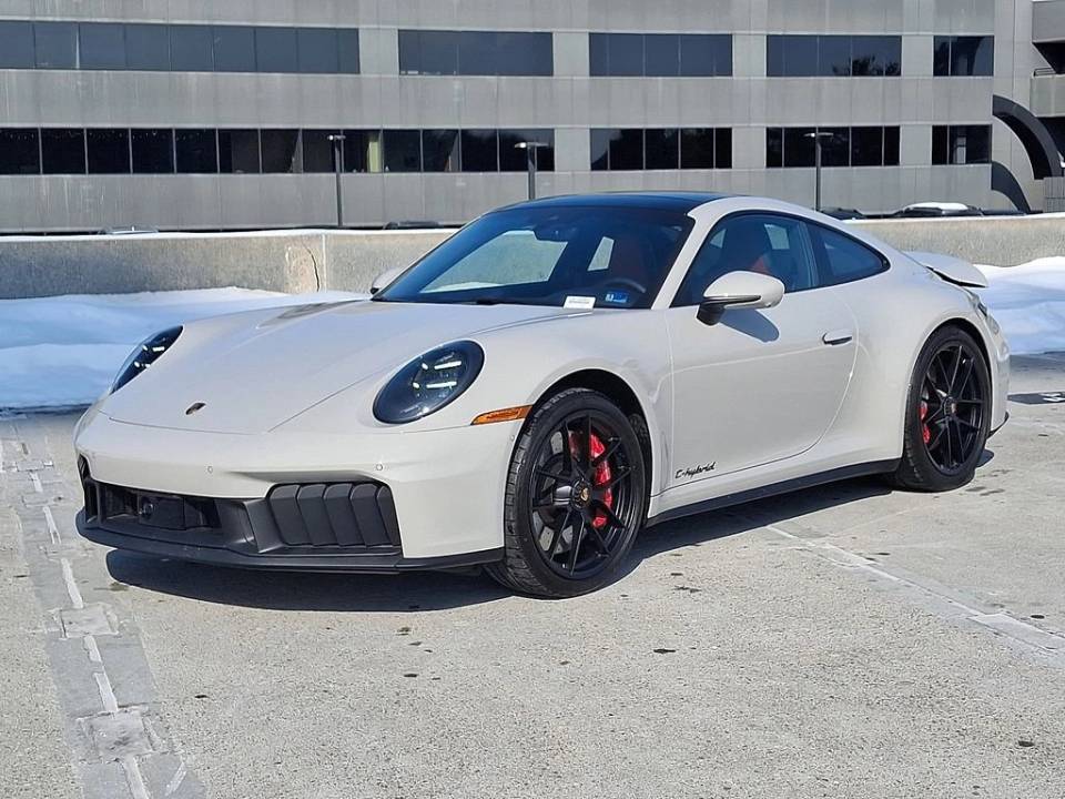 2026 Porsche 911 GTS