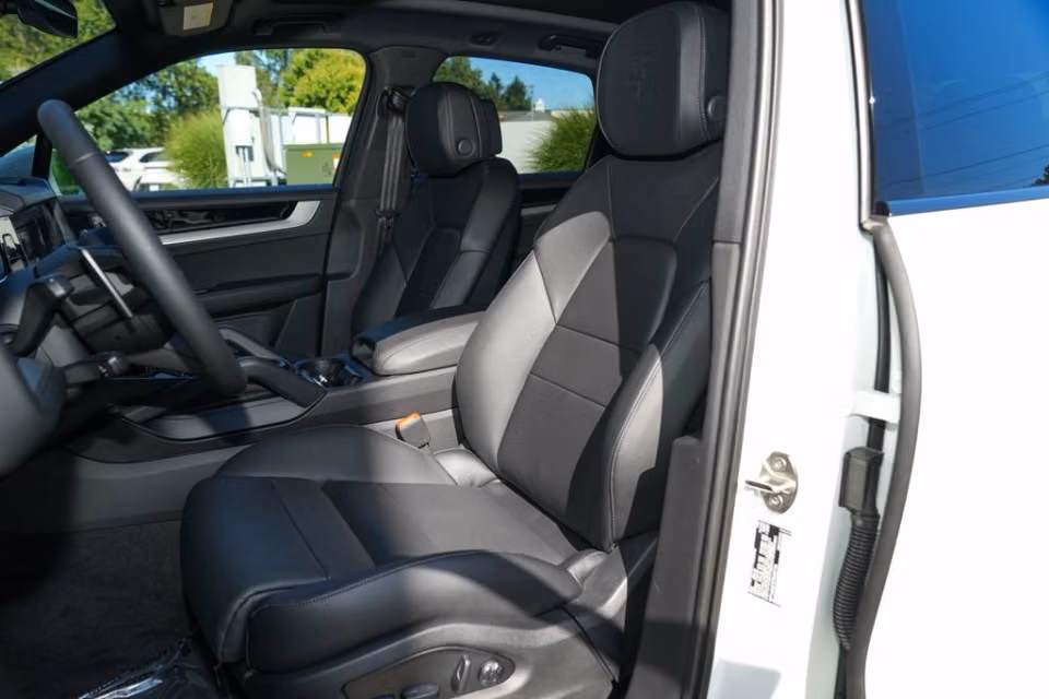 2026 Porsche Cayenne Base - Photo 35